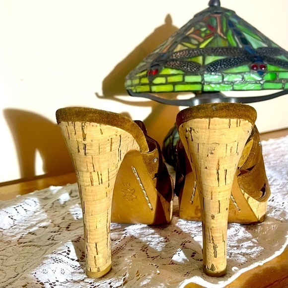 Michael Kors Woodstock heeled & pump slides Suede & Cork in GUC Sz 6 - Picture 2 of 8